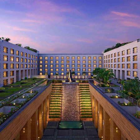 Grand Hyatt Mumbai Hotel And Residences Kültér fotó The Park, Hyderabad