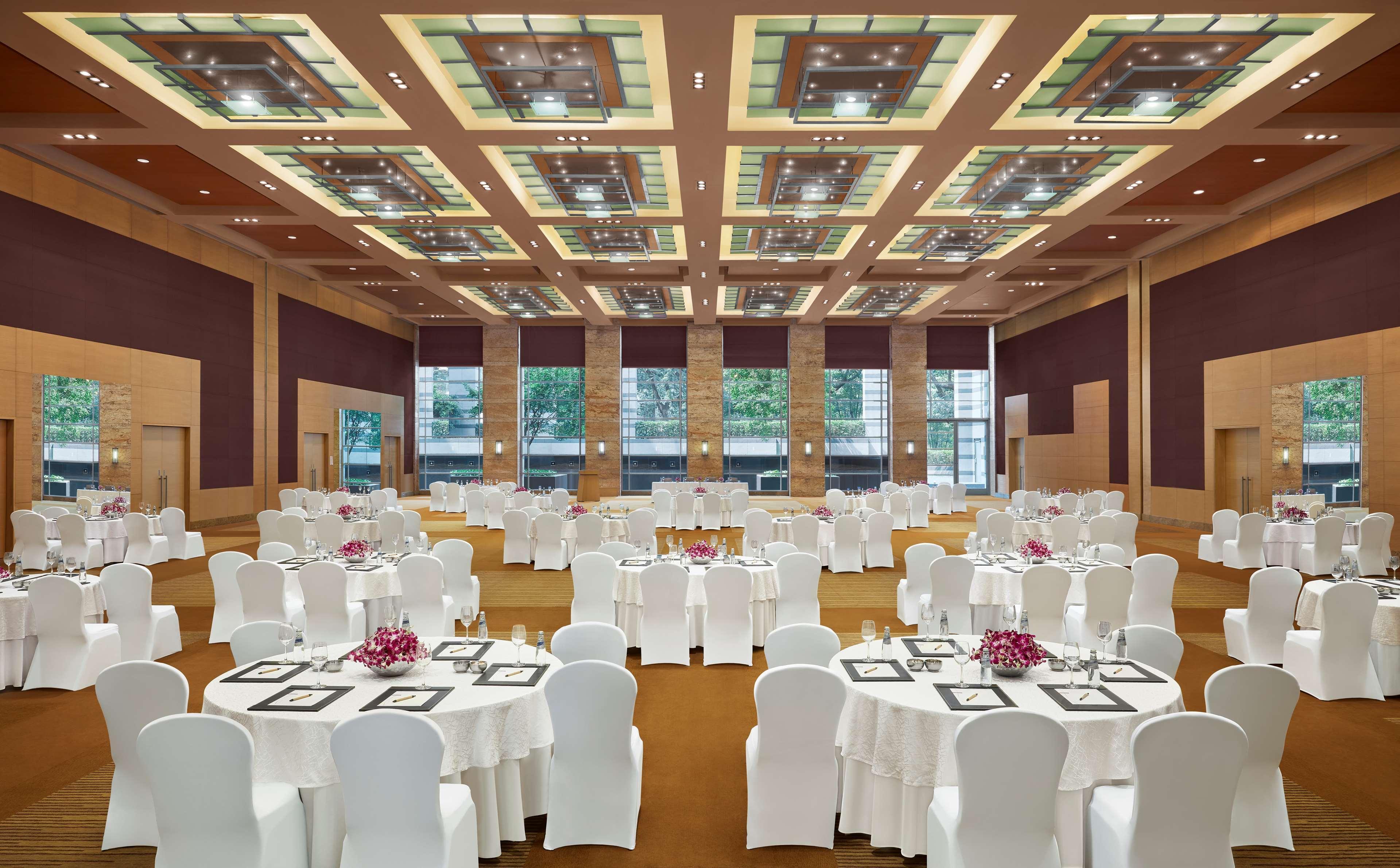 Grand Hyatt Mumbai Hotel And Residences Kültér fotó The Grand Ballroom