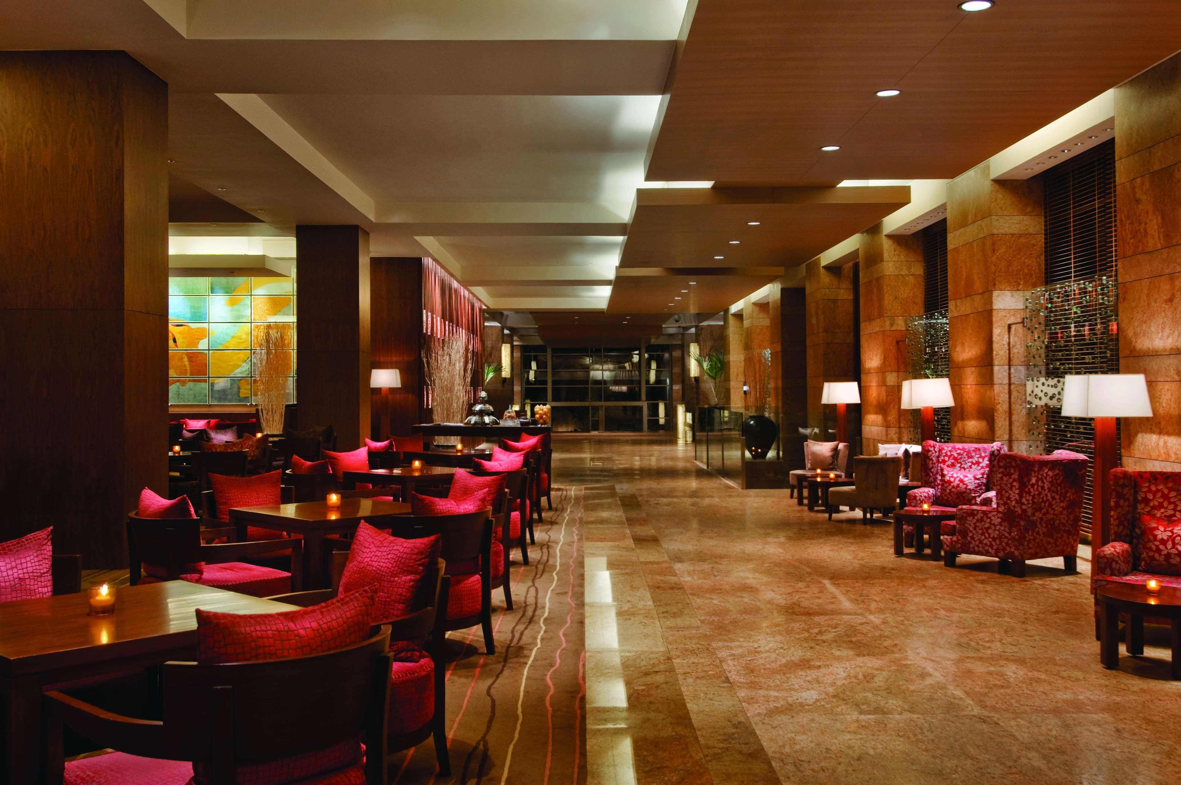 Grand Hyatt Mumbai Hotel And Residences Kültér fotó Lobby