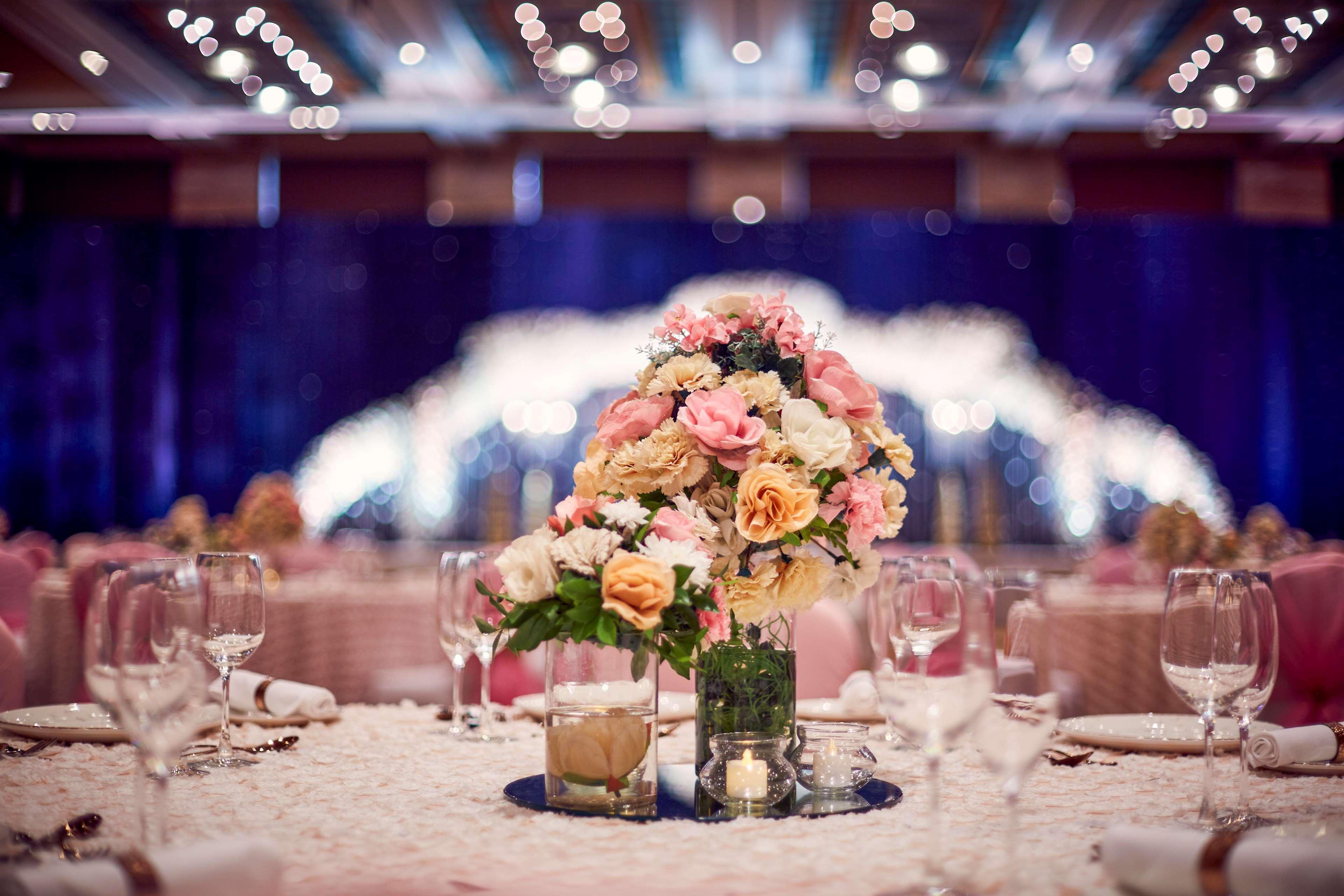 Grand Hyatt Mumbai Hotel And Residences Kültér fotó A wedding reception